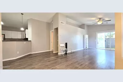 5620 S 42nd Street, Phoenix, AZ 85040 - Photo 2