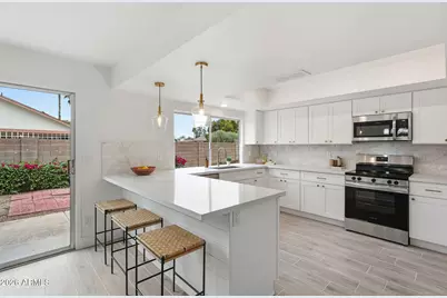 15815 N 22nd Place, Phoenix, AZ 85022 - Photo 14