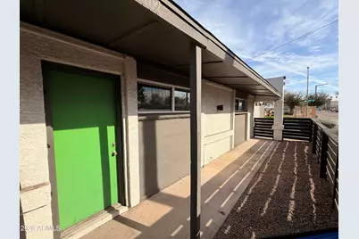 6802 W Glendale Avenue #1, Glendale, AZ 85303 - Photo 2