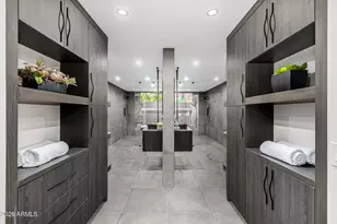 5930 N 45th Pl, Phoenix, AZ 85018 - Photo 8