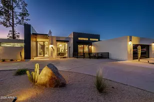 5930 N 45th Pl, Phoenix, AZ 85018 - Photo 2