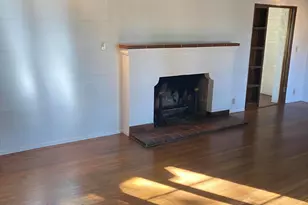 520 E Orange Dr, Phoenix, AZ 85012 - Photo 16