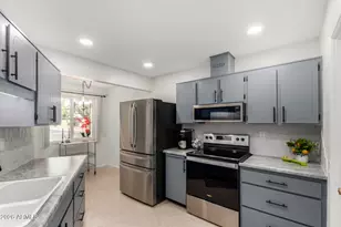 10918 W Topaz Dr, Sun City, AZ 85351 - Photo 1