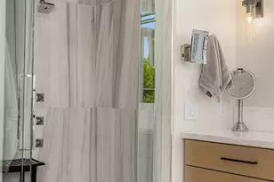 6650 N Hillside Dr, Paradise Valley, AZ 85253 - Photo 14