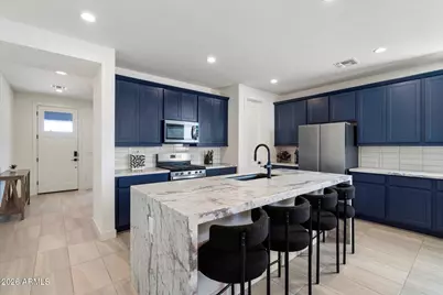 10694 N McKinney Street, Surprise, AZ 85388 - Photo 2