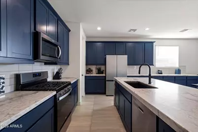 10694 N McKinney Street, Surprise, AZ 85388 - Photo 4