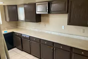 7534 N 48th Ave, Glendale, AZ 85301 - Photo 6