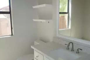 4515 E Weaver Rd, Phoenix, AZ 85050 - Photo 6