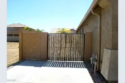 2333 W Mila Way, San Tan Valley, AZ 85144 - Photo 2