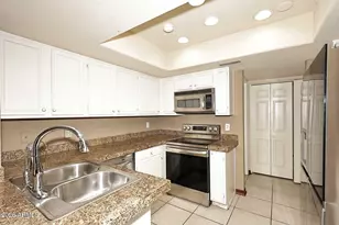 11011 N 92nd St, Scottsdale, AZ 85260 - Photo 8