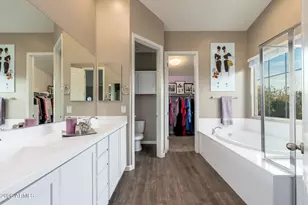 3067 N 33rd Pl, Phoenix, AZ 85018 - Photo 12