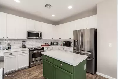 32 W Desert Vista Trail, San Tan Valley, AZ 85143 - Photo 10