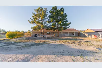 2421 S 221st Avenue, Buckeye, AZ 85326 - Photo 16