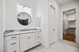 4201 E Cheery Lynn Rd, Phoenix, AZ 85018 - Photo 18