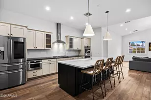 4201 E Cheery Lynn Rd, Phoenix, AZ 85018 - Photo 8