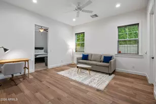 4201 E Cheery Lynn Rd, Phoenix, AZ 85018 - Photo 24