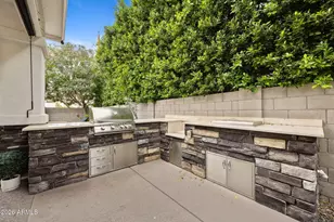 4201 E Cheery Lynn Rd, Phoenix, AZ 85018 - Photo 36