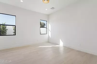 4512 N 38th Street, Phoenix, AZ 85018 - Photo 28