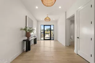 4512 N 38th St, Phoenix, AZ 85018 - Photo 4