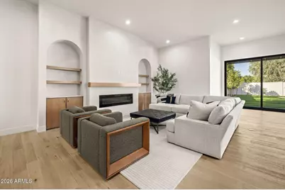 4512 N 38th Street, Phoenix, AZ 85018 - Photo 10