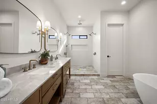 4512 N 38th St, Phoenix, AZ 85018 - Photo 18