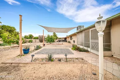 9422 W Manzanita Drive, Sun City, AZ 85373 - Photo 28