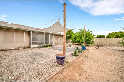 9422 W Manzanita Drive, Sun City, AZ 85373 - Photo 34