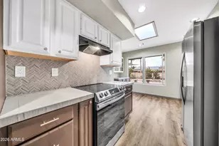 9422 W Manzanita Dr, Sun City, AZ 85373 - Photo 10