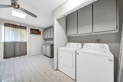 9422 W Manzanita Drive, Sun City, AZ 85373 - Photo 18