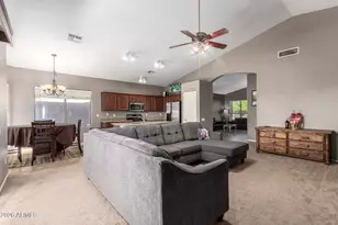 21030 N 66th Ln, Glendale, AZ 85308 - Photo 14
