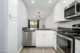 4354 N 82nd St, Scottsdale, AZ 85251 - Photo 2