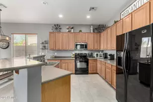 12798 W Dove Wing Way, Peoria, AZ 85383 - Photo 10