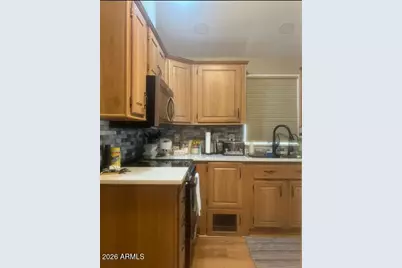 400 N Plaza Drive #8, Apache Junction, AZ 85120 - Photo 6