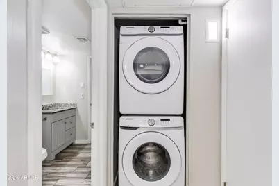 4545 N 67th Avenue #1423, Phoenix, AZ 85033 - Photo 14