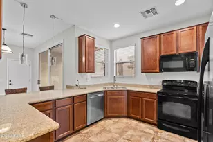 955 S Henry Ln, Gilbert, AZ 85296 - Photo 2