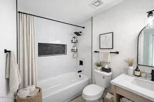 8618 W Clarendon Ave, Phoenix, AZ 85037 - Photo 6