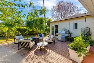 215 E Orange Dr, Phoenix, AZ 85012 - Photo 32