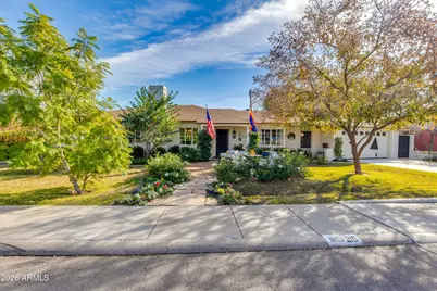 215 E Orange Drive, Phoenix, AZ 85012 - Photo 2