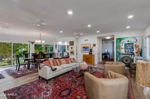 215 E Orange Dr, Phoenix, AZ 85012 - Photo 10