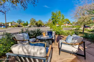 215 E Orange Dr, Phoenix, AZ 85012 - Photo 6