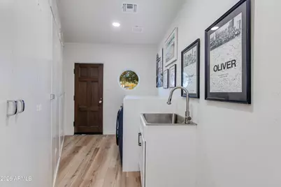 215 E Orange Drive, Phoenix, AZ 85012 - Photo 30