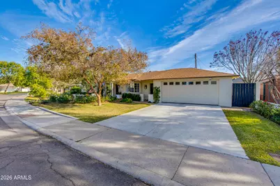 215 E Orange Drive, Phoenix, AZ 85012 - Photo 4