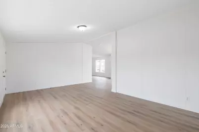 1028 S Holben Place, Avondale, AZ 85323 - Photo 6