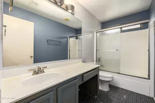 2251 E Parkside Ln, Phoenix, AZ 85024 - Photo 26