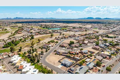8944 W Century Drive, Arizona City, AZ 85123 - Photo 36
