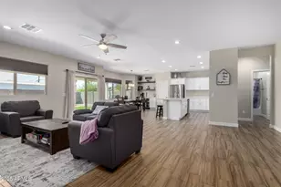 8944 W Century Dr, Arizona City, AZ 85123 - Photo 6