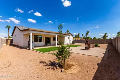 8944 W Century Drive, Arizona City, AZ 85123 - Photo 28