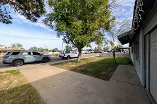 3305 W Bethany Home Rd, Phoenix, AZ 85017 - Photo 4