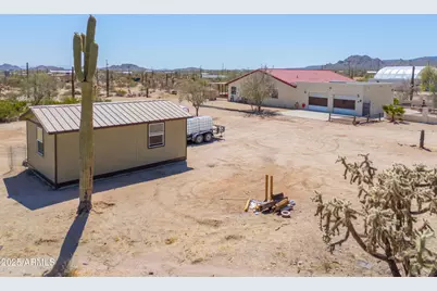 209 S Hidden Valley Road, Maricopa, AZ 85139 - Photo 4