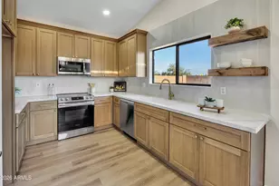 14529 N 87th Ave, Peoria, AZ 85381 - Photo 8